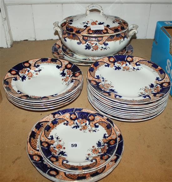 Imari style patterned dinner service Stoke pottery Venice